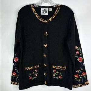 Vintage Storybook Knits Floral Leopard Print Button Sweater Large